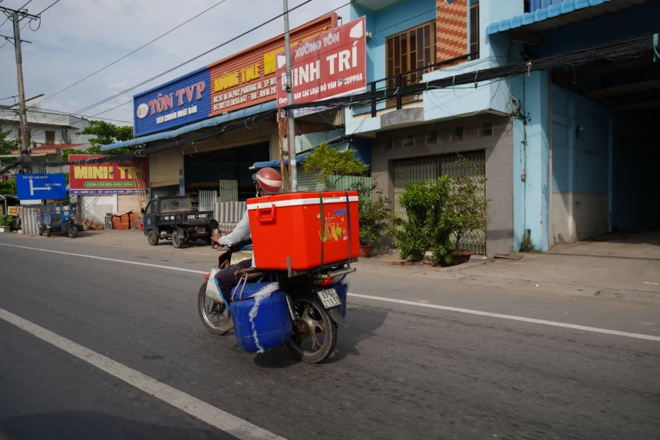 Thuê xe 16 chỗ đoàn đông
